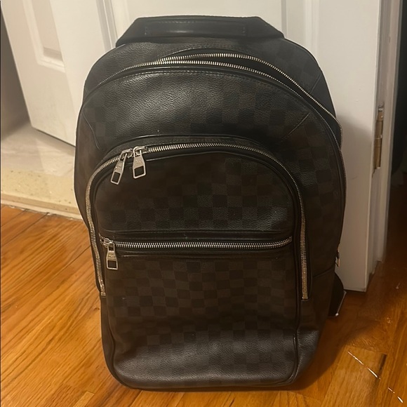Louis Vuitton authentic book bag - Picture 2 of 5